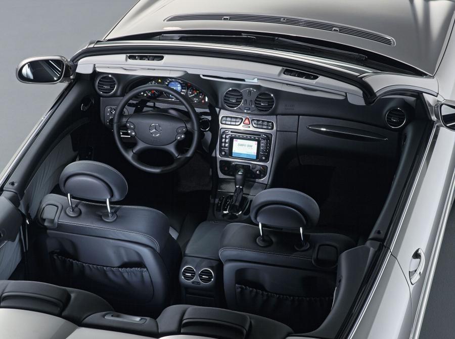  Mercedes-Benz CLK-Class Cabriolet 2004 года  (фото 32 из 164)